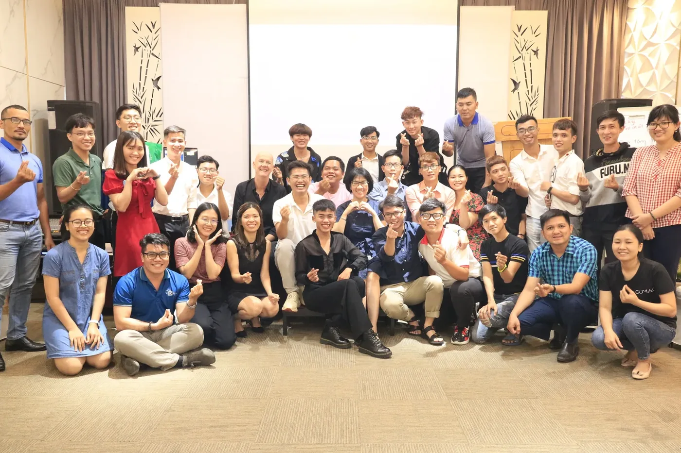 Group photo of workshop participants with the DeltaMV and LIFE Centre teams